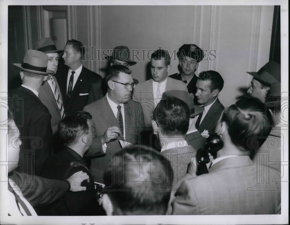 1956 Press Photo James Hagerty, White House Press Secretary - nea37479 - Historic Images