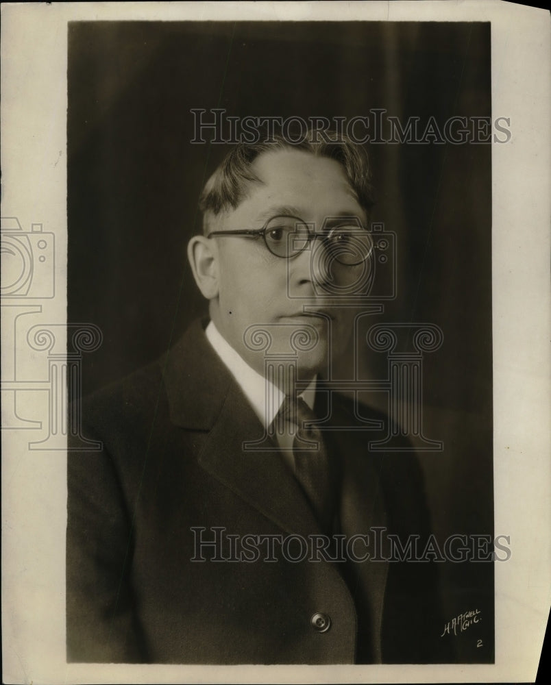 1925 Press Photo C.M. Long, Chief of Farm Service Blur Valley Creamery Institute - Historic Images