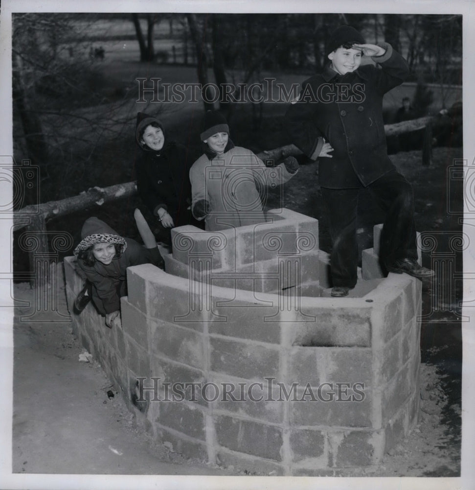 1943 Press Photo Children IN Washington Playgrounds with Imagination - nea37916 - Historic Images