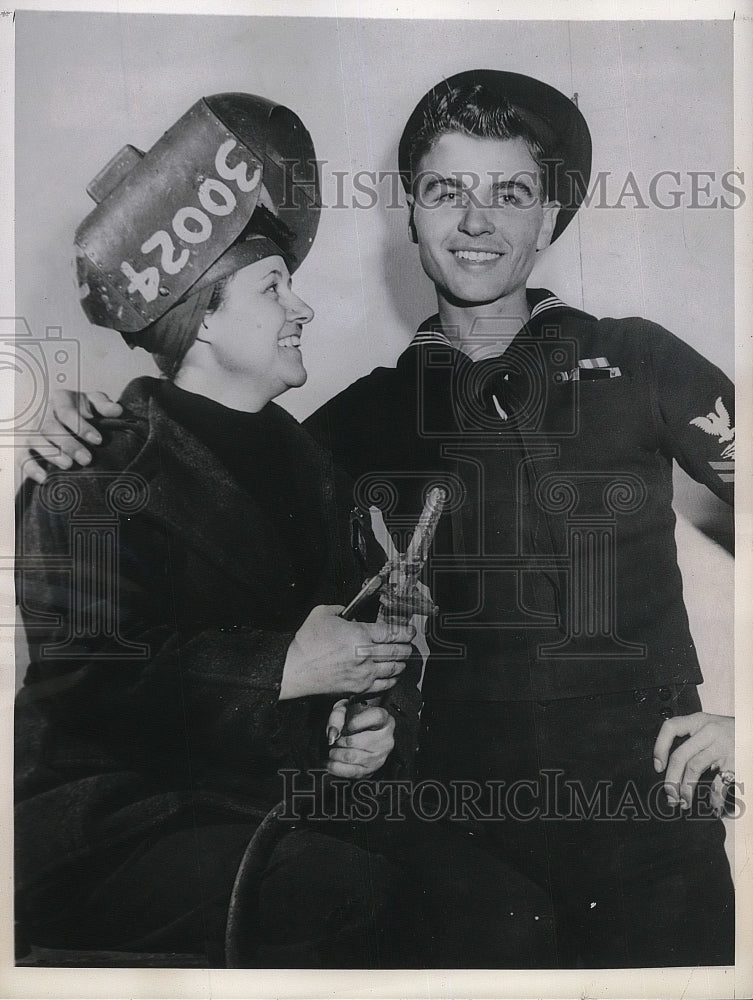 1944 Bill Brandon(Veteran Of Midway) and his mom Agnes Brandon - Historic Images