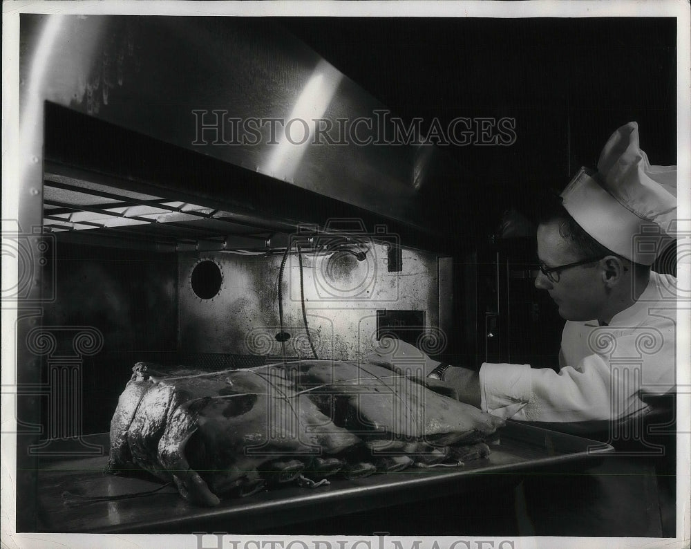 1959 Press Photo Paul Cleary, Electronic Control System for Cooking Meat - Historic Images