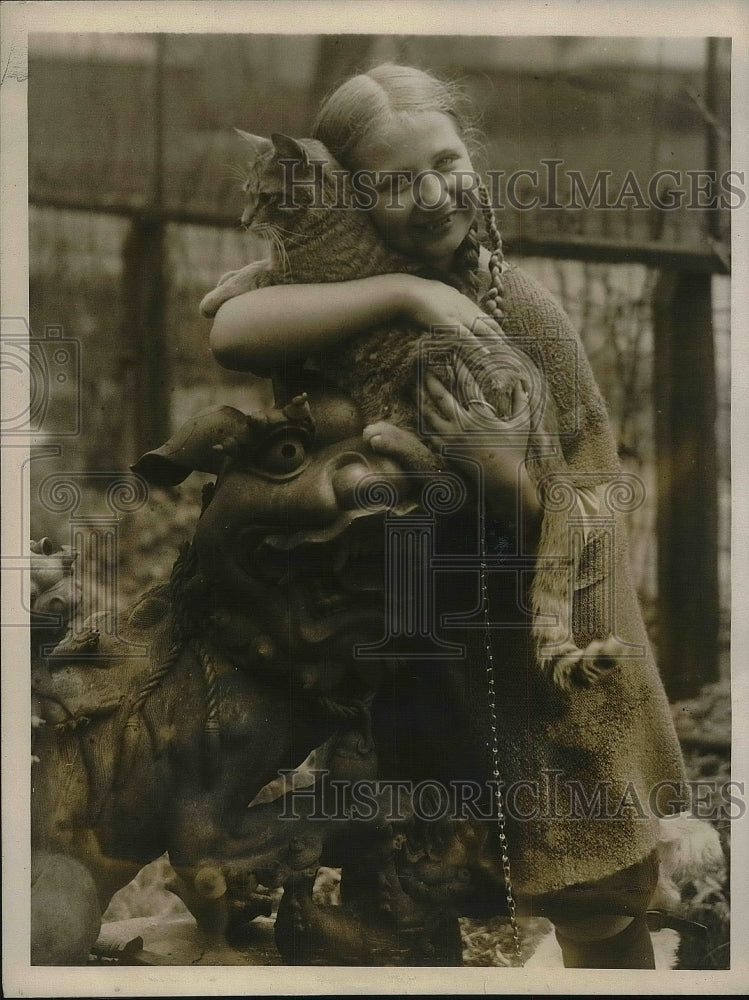 1926 Ellen Matejka, Mary Matejka, Joseph Bistany Housekeeper - Historic Images