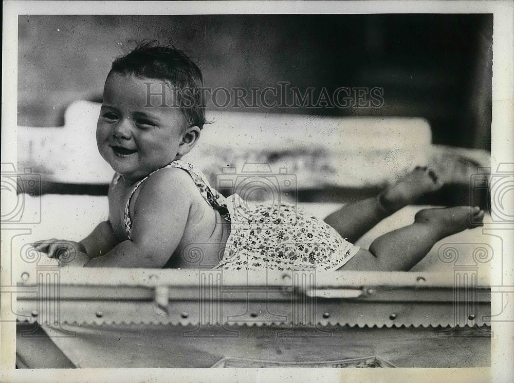 1937 Press Photo Baby Parade Winner Frances Allen Parents are Mr &amp; Mrs Harry All - Historic Images