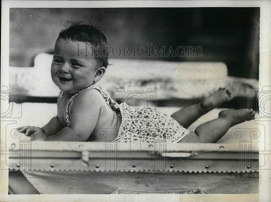 1937 Press Photo Baby Parade Winner Frances Allen Parents are Mr & Mrs Harry All - Historic Images