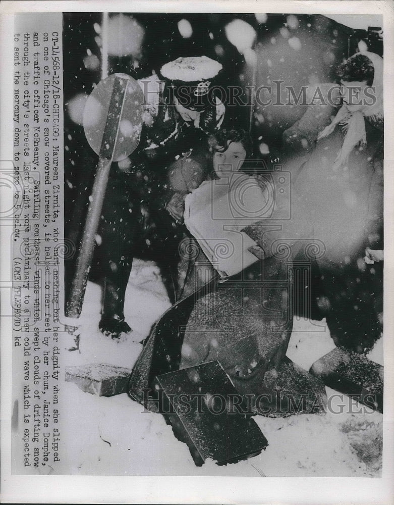 Press Photo Maureen Zirnita Chicago&#39;s Snow covered streets Officer McEneany - Historic Images