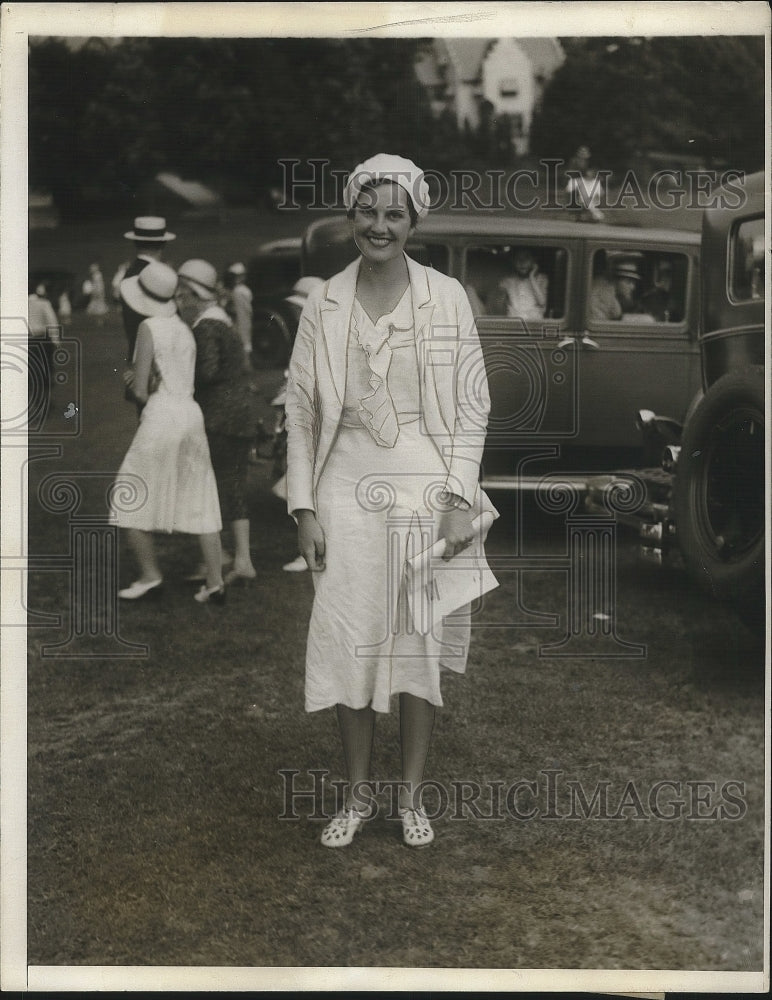 1930 Press Photo Natalie Hess at Tenth Annual Huntington Horse Show - nea38609 - Historic Images