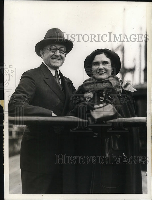 1934 Mr. & Mrs. Andrew Strong White of NY on SS Washington - Historic Images