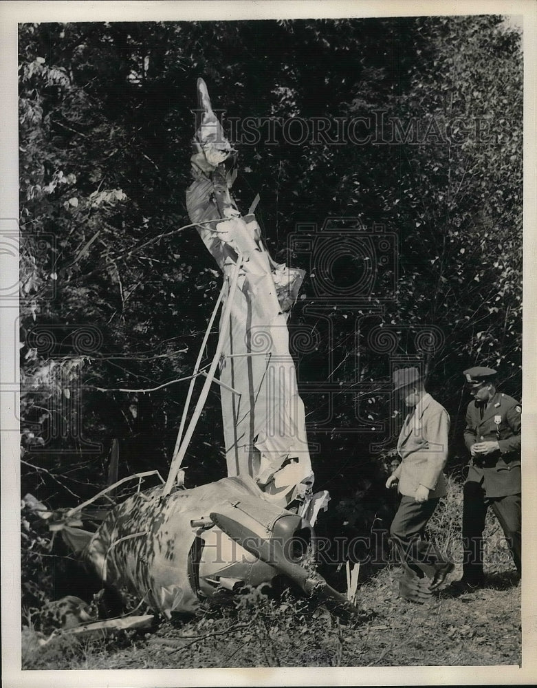 1939 Police Inspecting Wreckage of Plane In Greenwich Connecticut - Historic Images