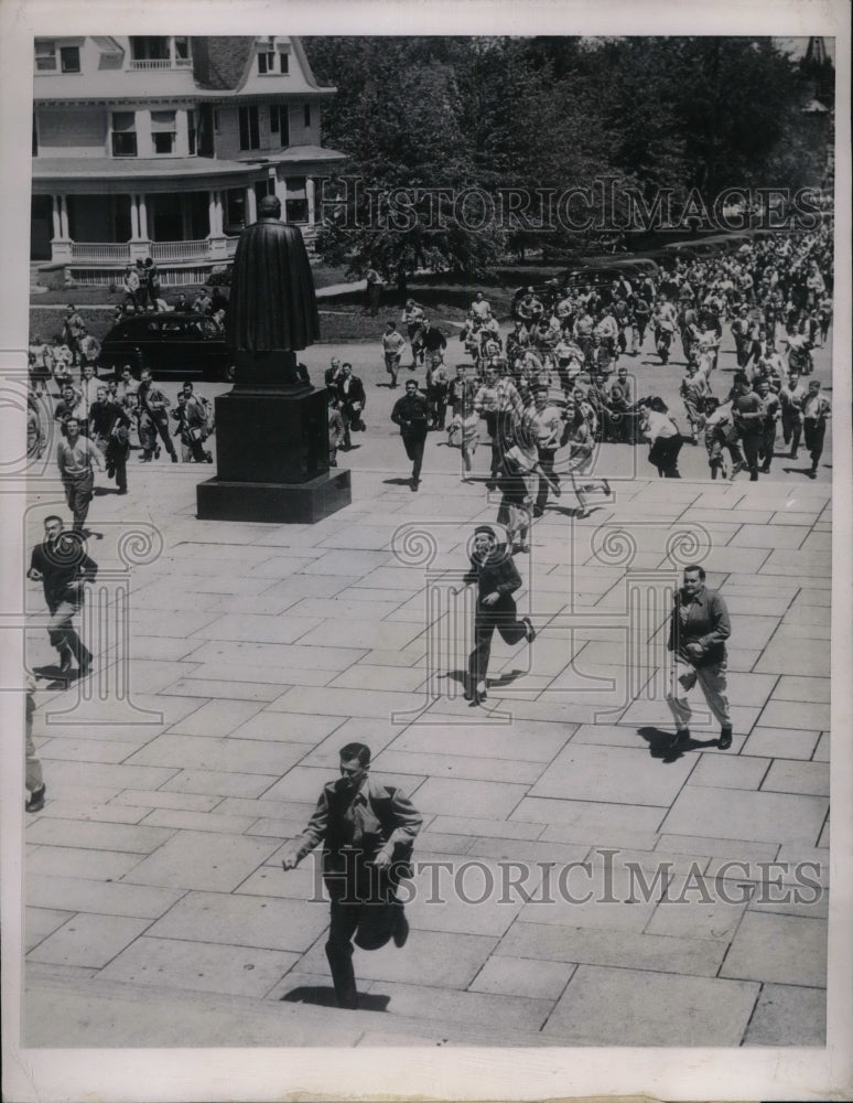 1948 Students Running From Demonstration At University of Nebraska - Historic Images