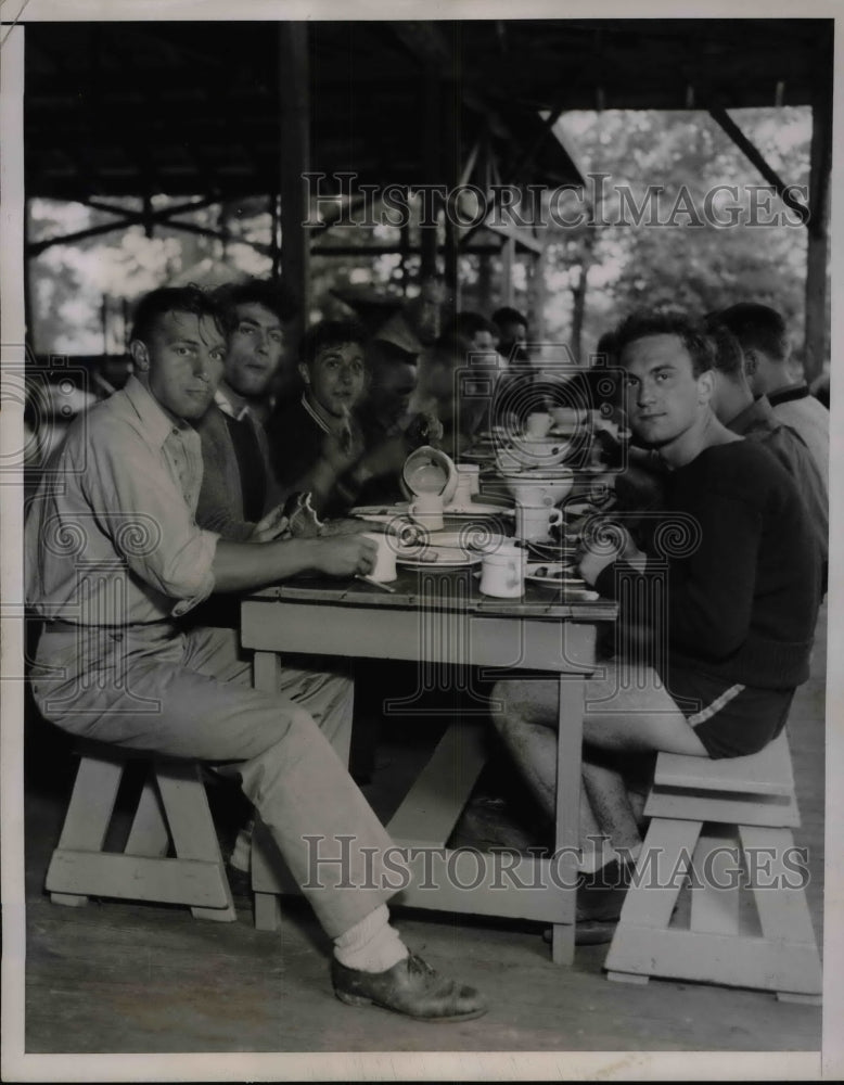 1936 Press Photo Amateur Fighters Of The Catholic Youth Assoc. At Camp Hayes - Historic Images