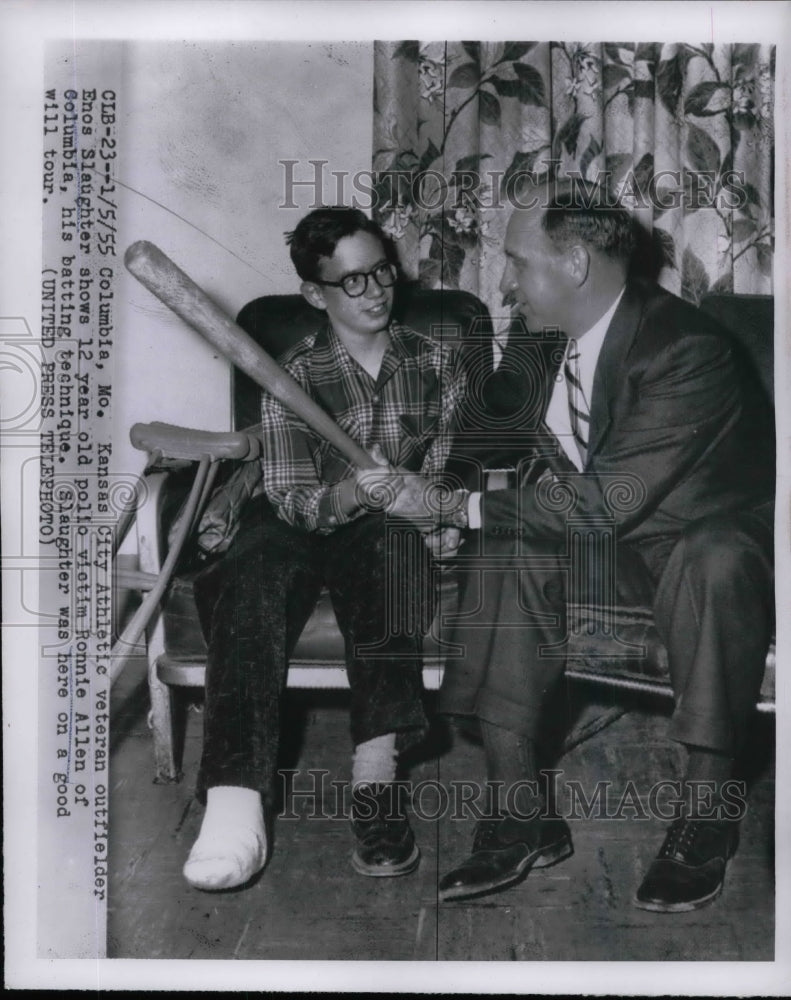 1955 Press Photo Kansas City Athletic Enos Slaughter Ronnie ALlen - Historic Images