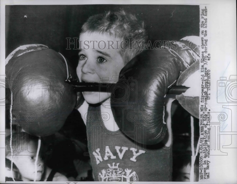 1961 Press Photo Kim Hines. Navy Junior Boxing Finals, Annapolis, Maryland - Historic Images