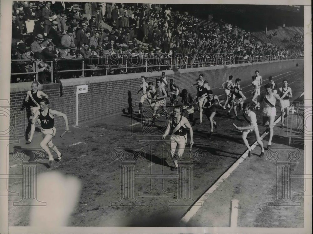 1936 Press Photo Philadelphia Relay Championship Baton-Changing Point - Historic Images