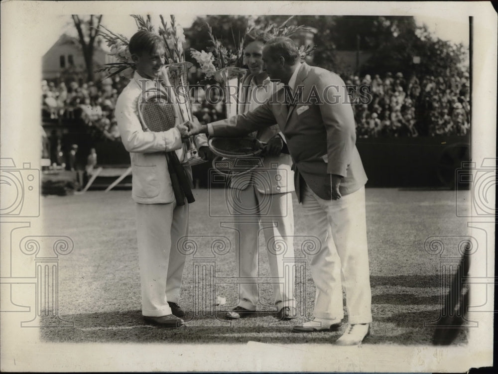 1928 S. H. Collum Congratulates George Lott, Jr. & John Mennessey - Historic Images