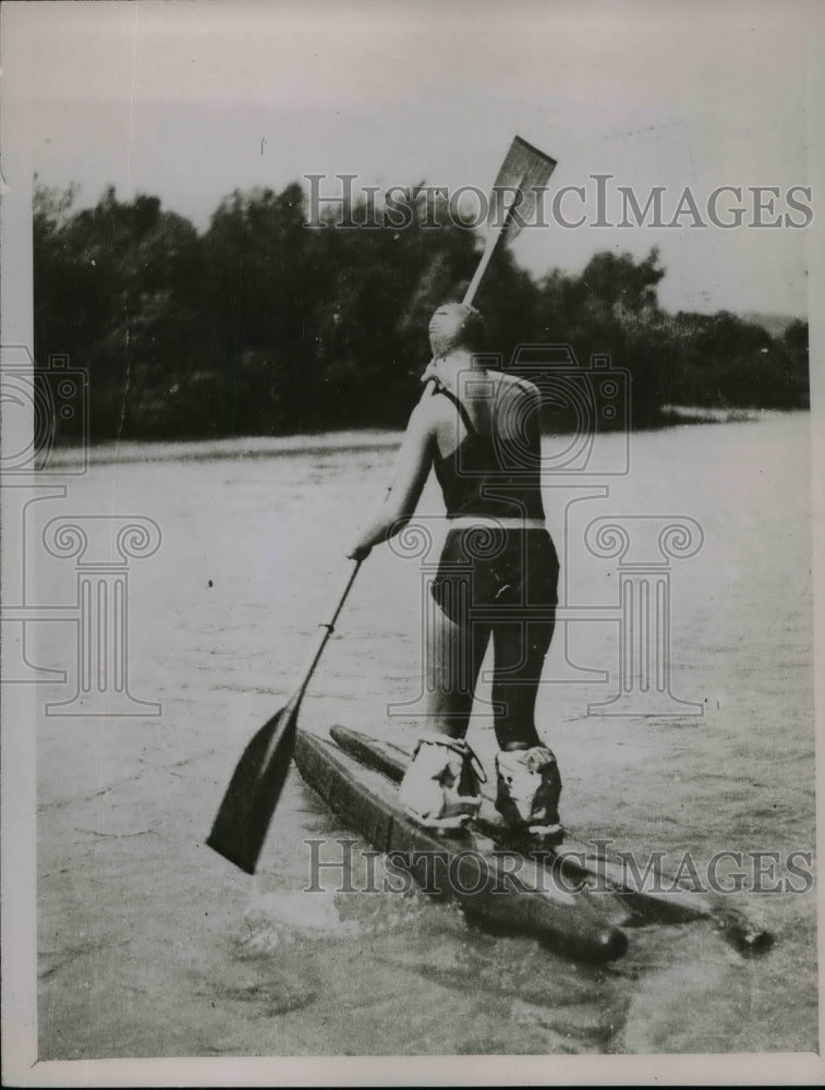 1928 Press Photo Woman Skier on River Danube - Historic Images
