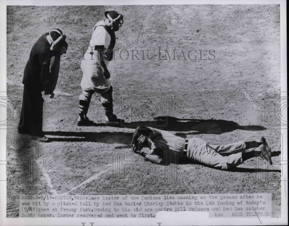 1951 Press Photo Cleveland Indians Luke Easter Laying On Field After Injury - Historic Images