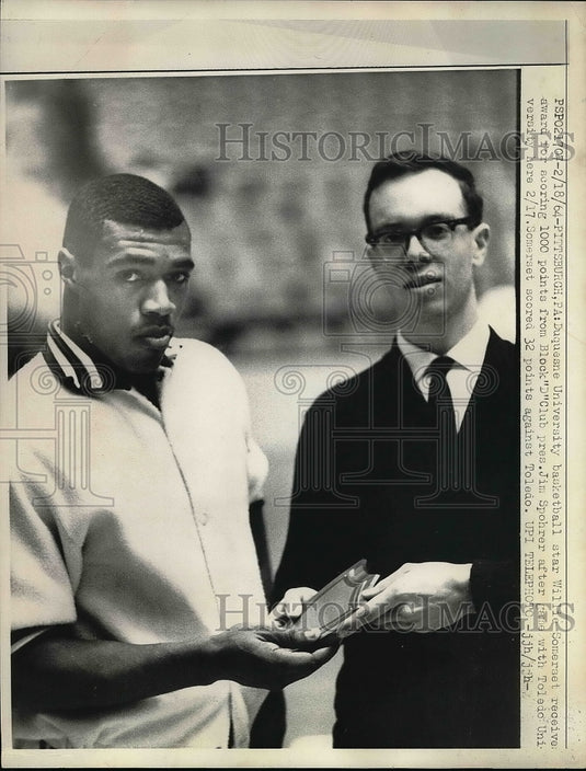 1964 Press Photo Award for Duquesne University Basketball Player Willie Somerset - Historic Images