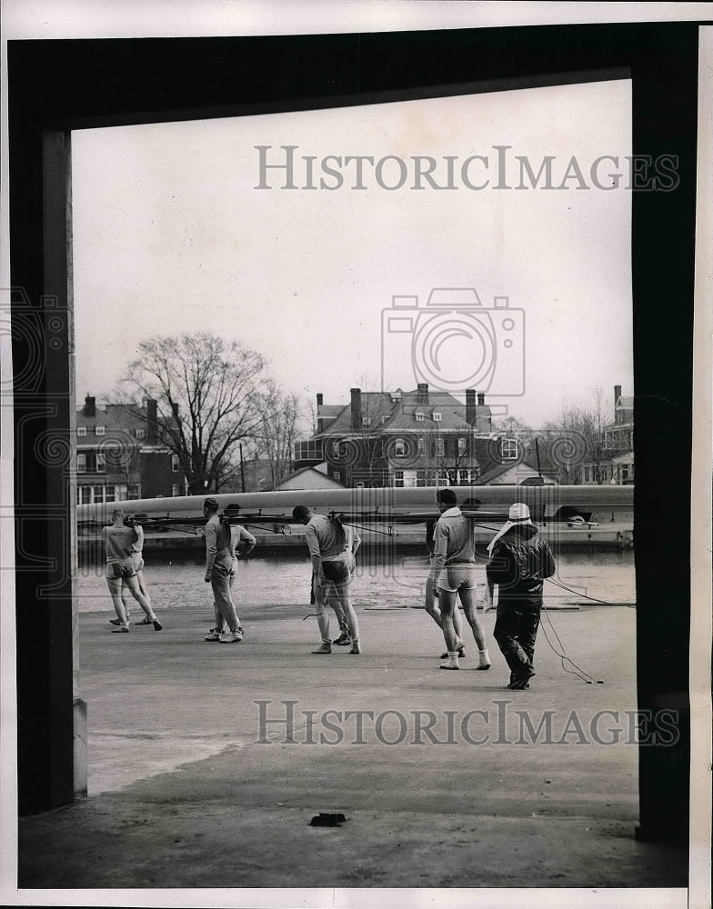 1938 Press Photo United States Naval Academy Crewmen Hold First Workout - Historic Images