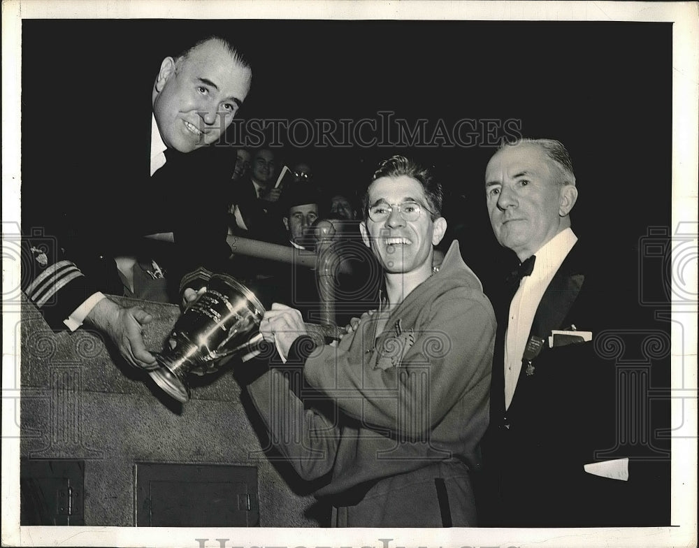 1944 Press Photo Gil Dodds, Spellman Trophy, John J. O'Donnell, Frank A. Brennan - Historic Images