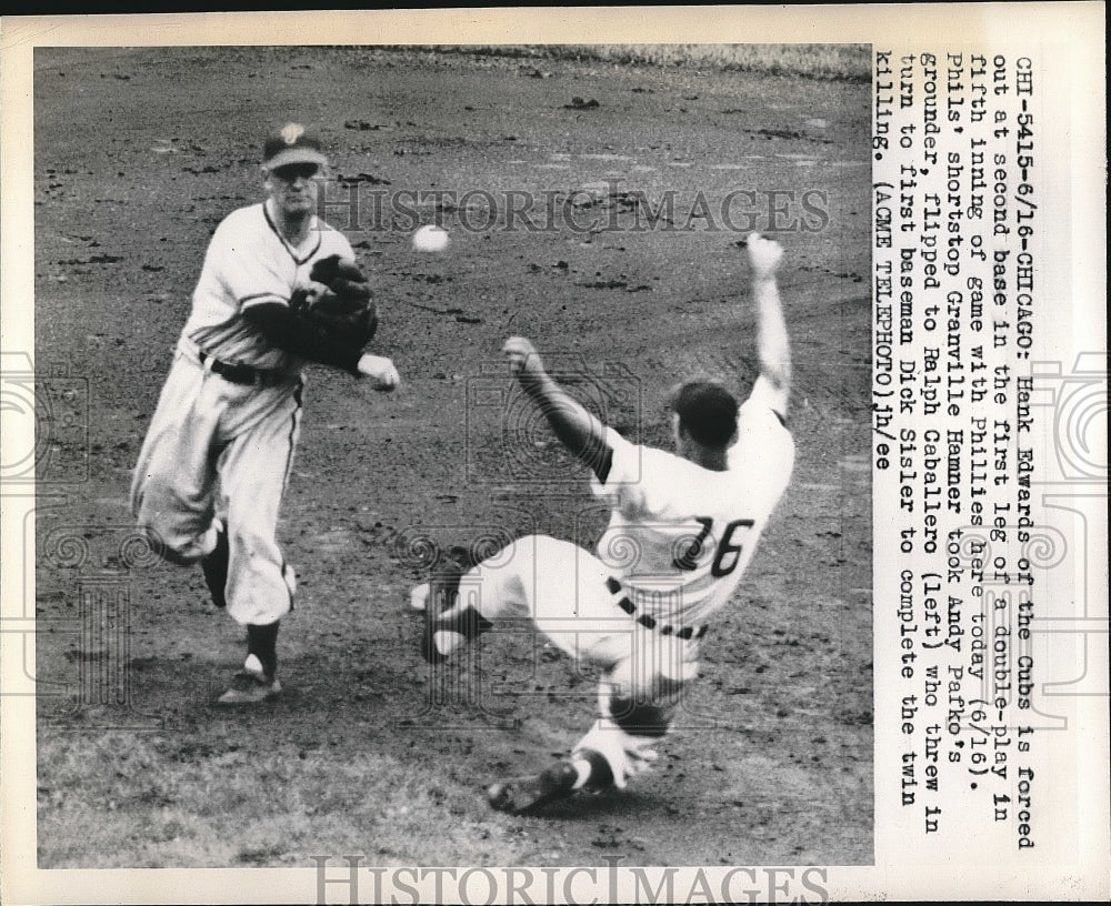 1949 Press Photo Cubs Hank Edwards Tagged Out at Second by Phillies Hammer - Historic Images