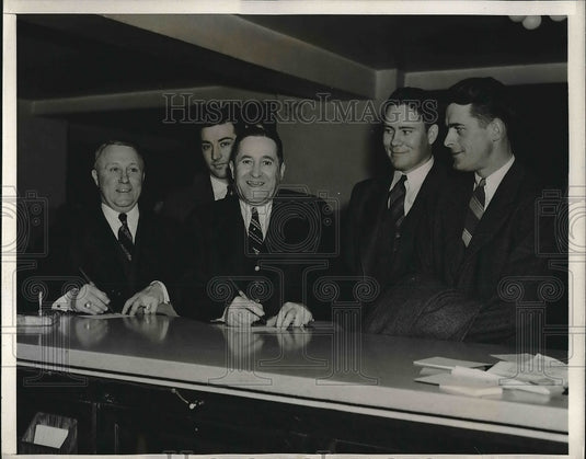 1940 Press Photo Paul Kritchely Maruys Russo George Washburn NY Yankees - Historic Images
