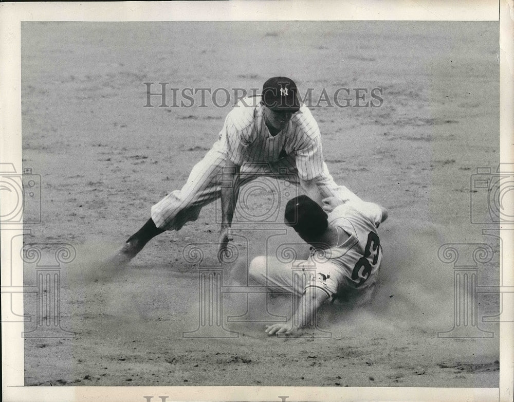 1949 Press Photo Bob Kennedy Out at 2nd In Attempted Steal During 5th Inning - Historic Images