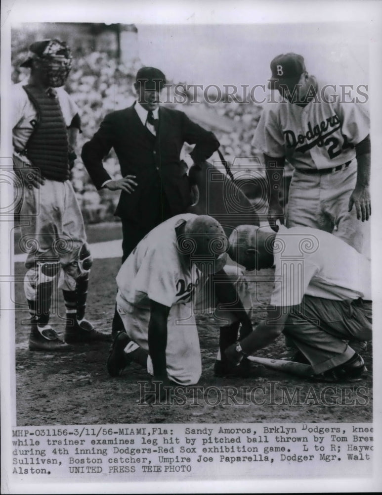 1956 Press Photo Sandy Amoros Dodgers Hit By Pitch From Tom Brewer Red Sox MLB - Historic Images