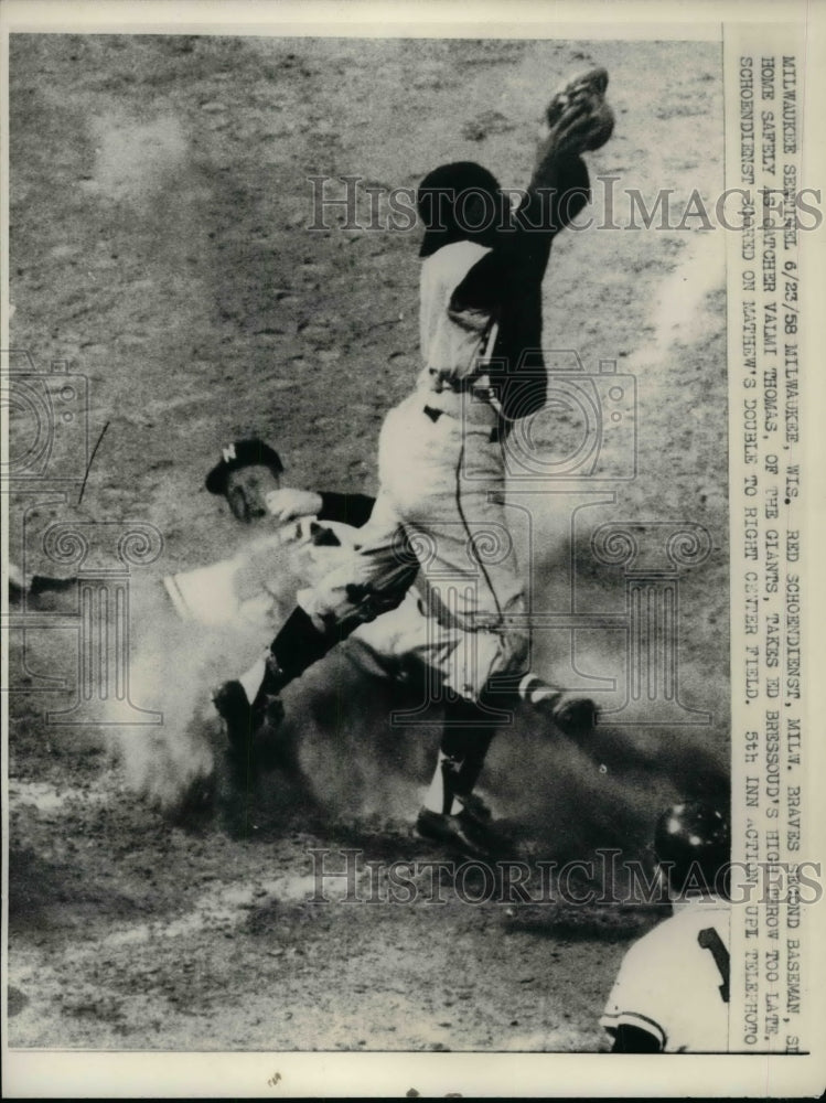 1958 Red Schoendienst Braves Scores Run Valmi Thomas Catcher Giants - Historic Images