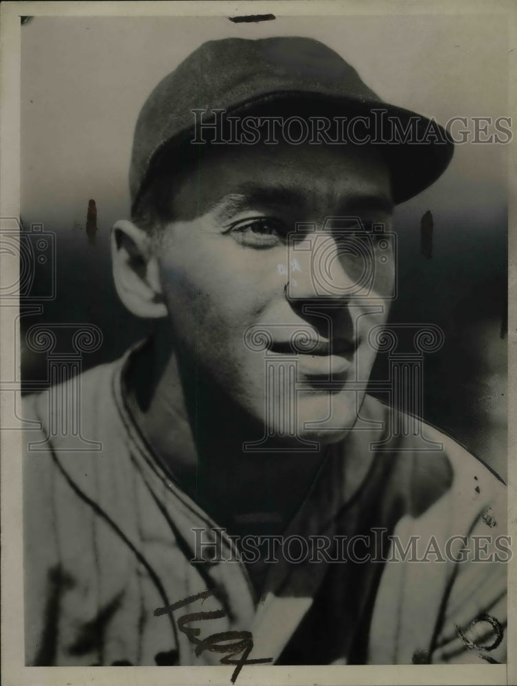 1935 Press Photo Roy Hughes Of The Cleveland Indians - Historic Images