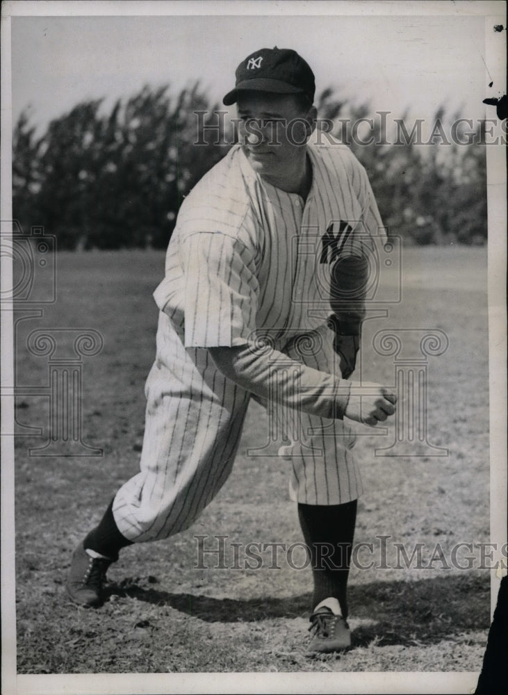 1938 Irving Bump Hadley Pitcher New York Yankees Spring Training MLB - Historic Images