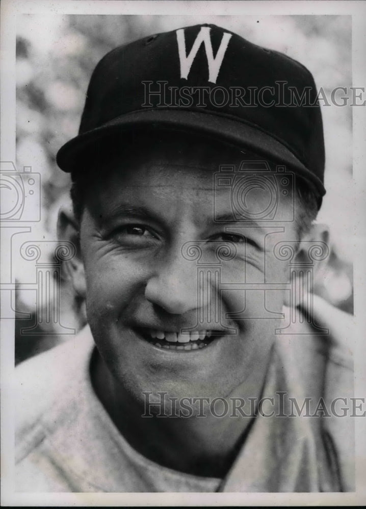 1939 James DeShong Pitcher Washington Senators Spring Training MLB - Historic Images