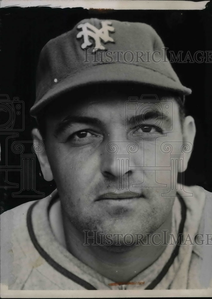 1941 Ace Dams Rookie Pitcher Giants training camp  - Historic Images
