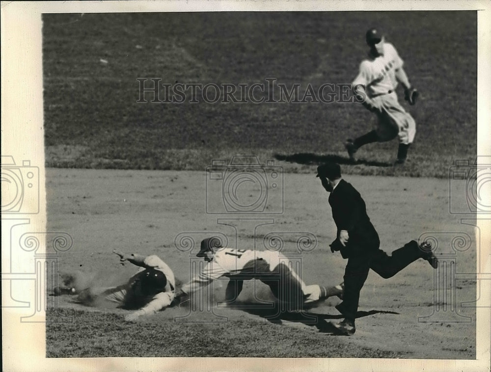 1945 Press Photo Bill Hart Dodgers George Housman - Historic Images