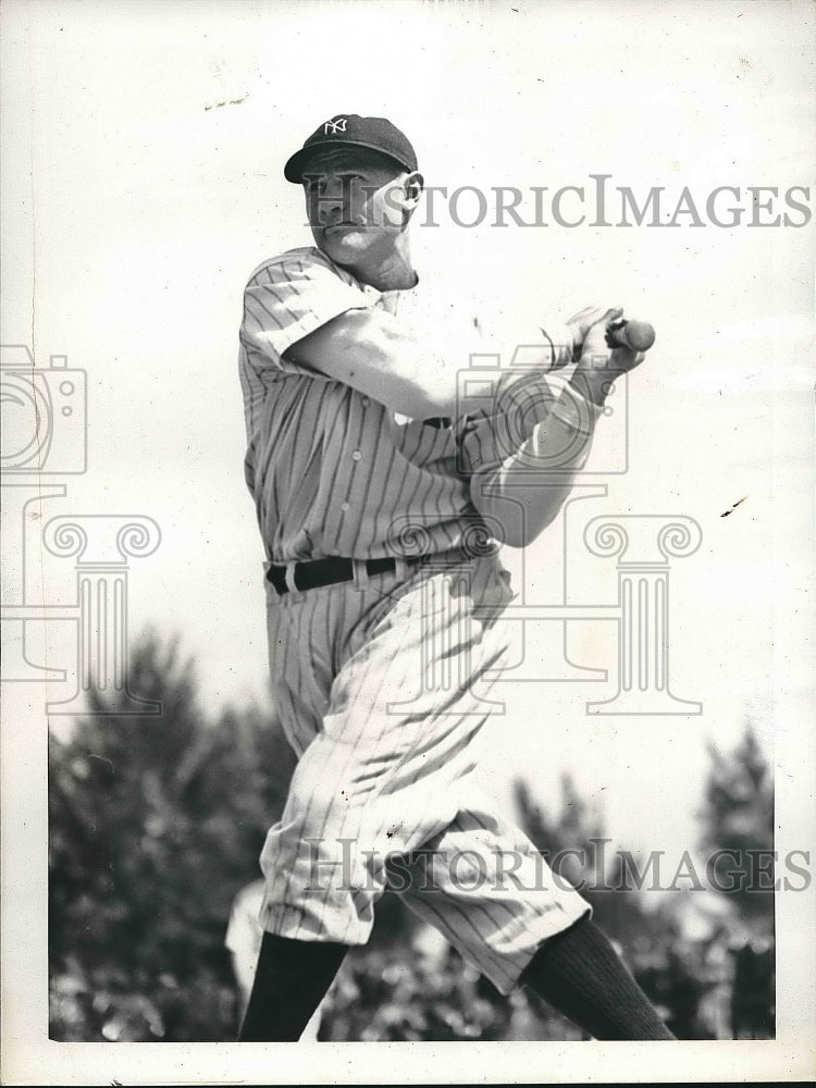 1937 Jake Powell Outfielder New York Yankees Spring Training Camp - Historic Images