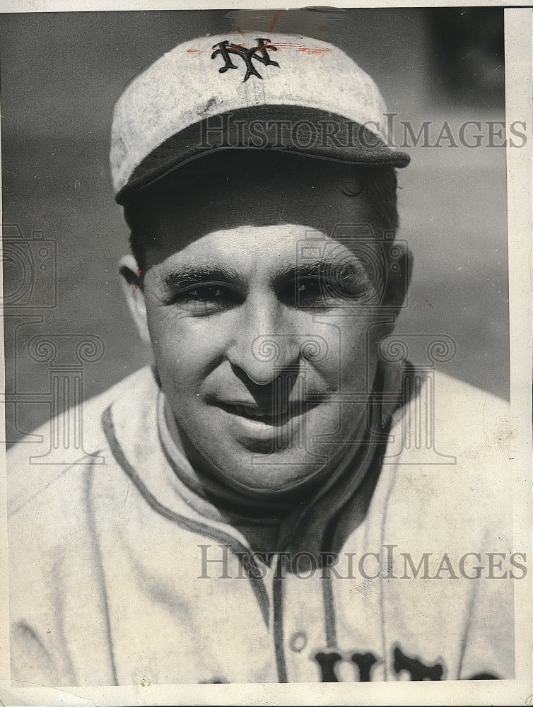 1933 Fred Fitzsimmons Pitcher New York Giants Wrigley Field MLB - Historic Images