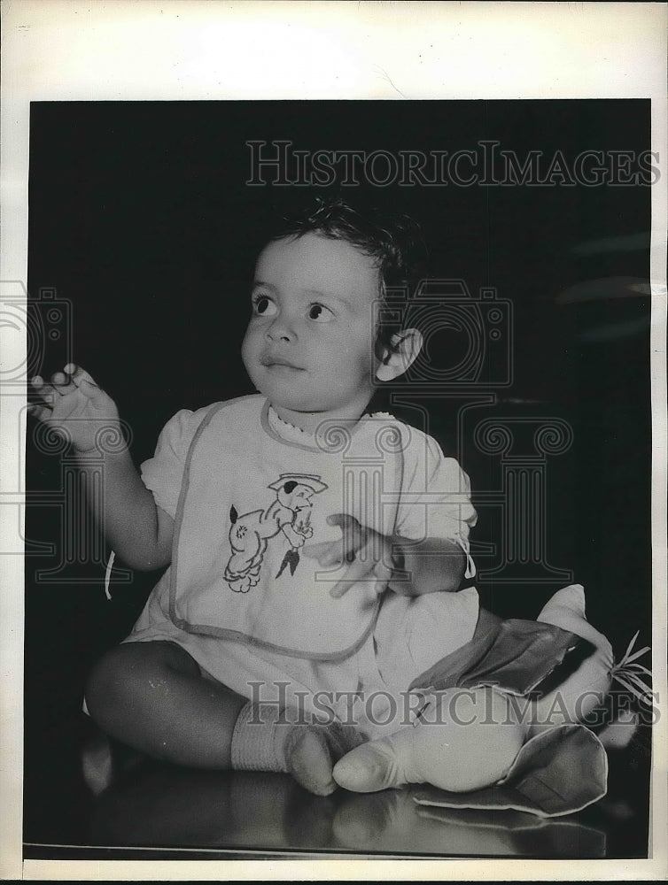 1942 Nine Month Old Lorraine Henriquez Getting Ready For Jamaica - Historic Images