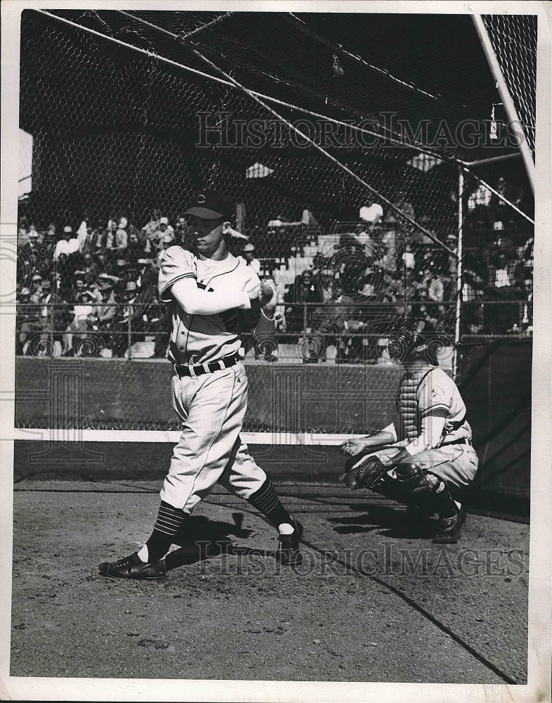 Press Photo Lee Carey at bat for Cleveland Indians - Historic Images