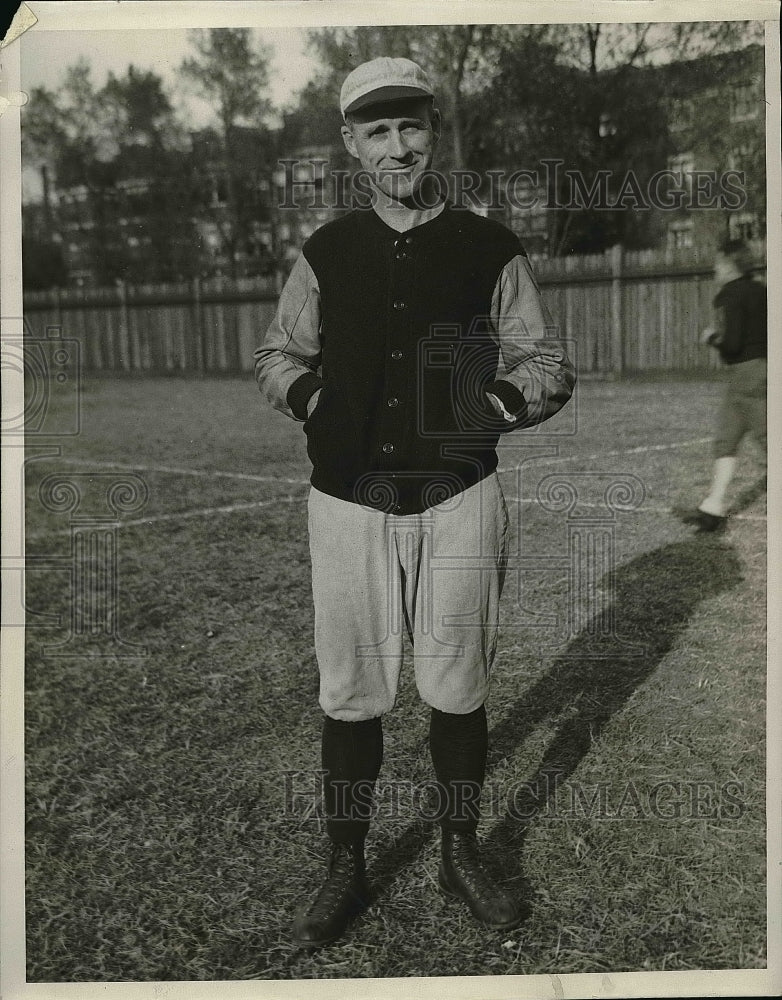 1934 Clark Shanghnessy of U of Chicago baseball - Historic Images