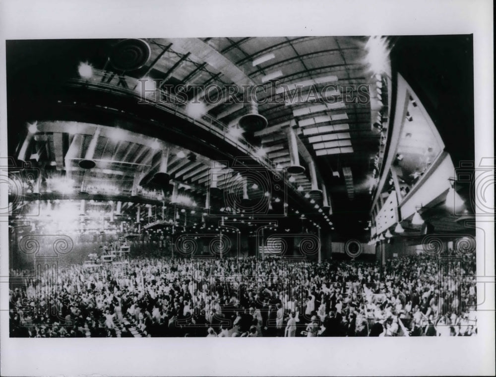 1969 Press Photo Fiberglass - Historic Images