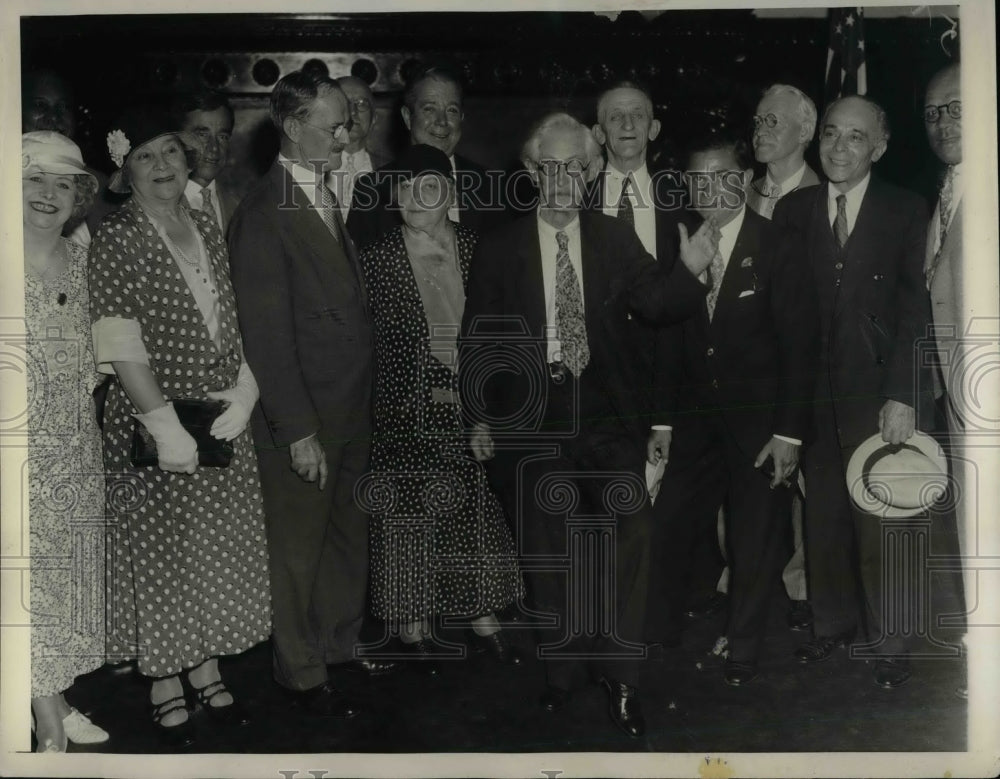 1933 Press Photo Actors Meet Philadelphia Mayor Moore - Historic Images