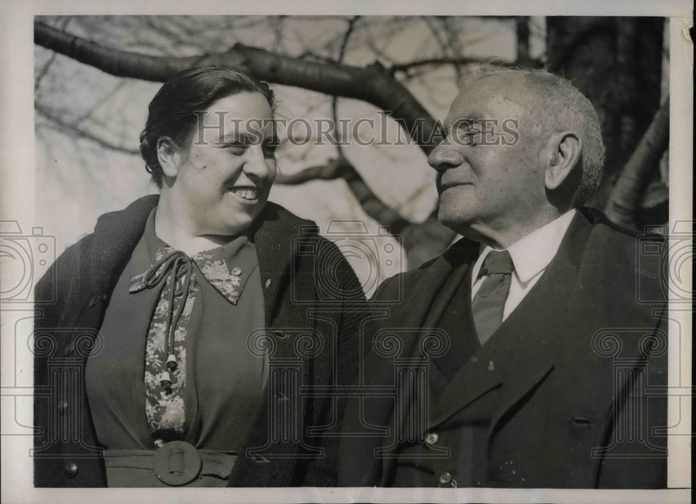 1937 Press Photo John Hinklle Age 86 &amp; Geneva Murringer Age 23 to Marry-Historic Images