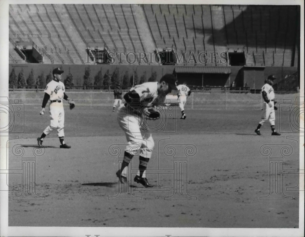1959 Press Photo Gene Leer of the Cleveland Indians - Historic Images