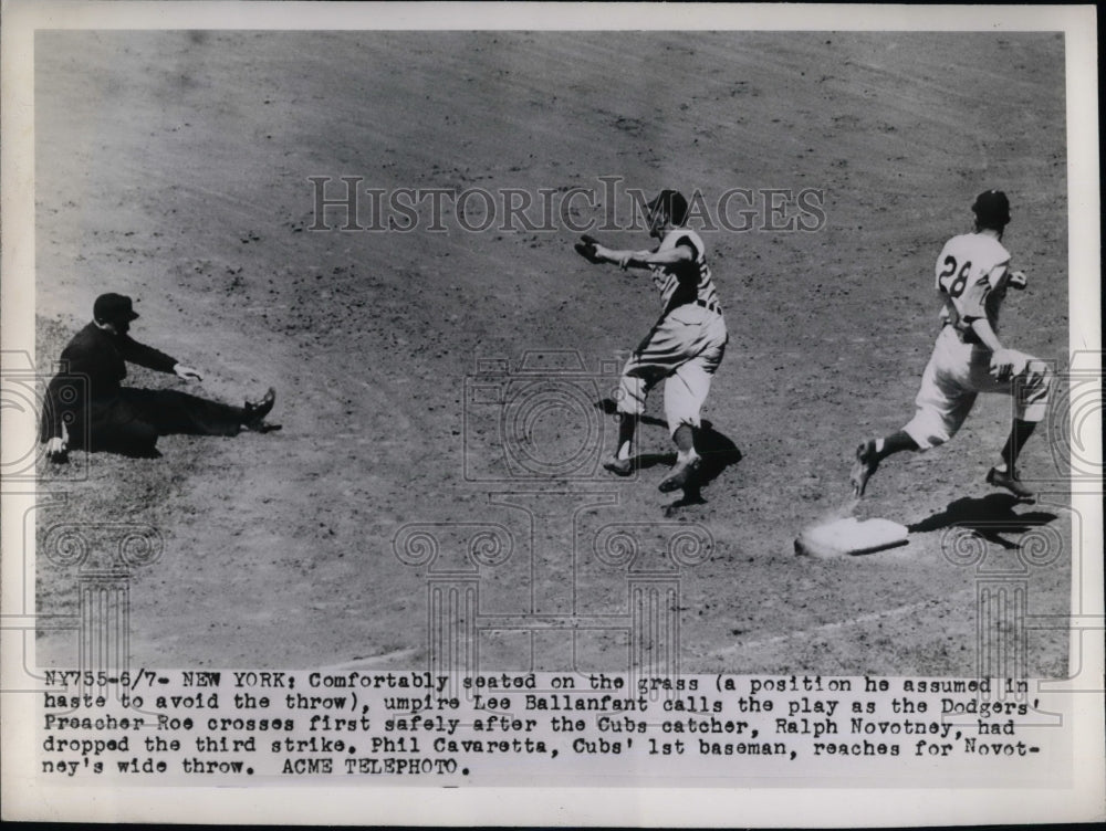 1949 Press Photo Umpire Lee Ballanfant Takes Seat as Dodgers' Roe Takes First-Historic Images