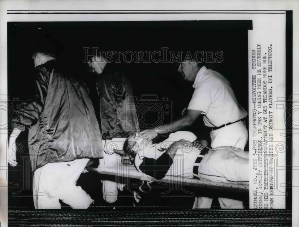 1958 Kuenn Detroit Tigers Oufeilder Injury baseball - Historic Images