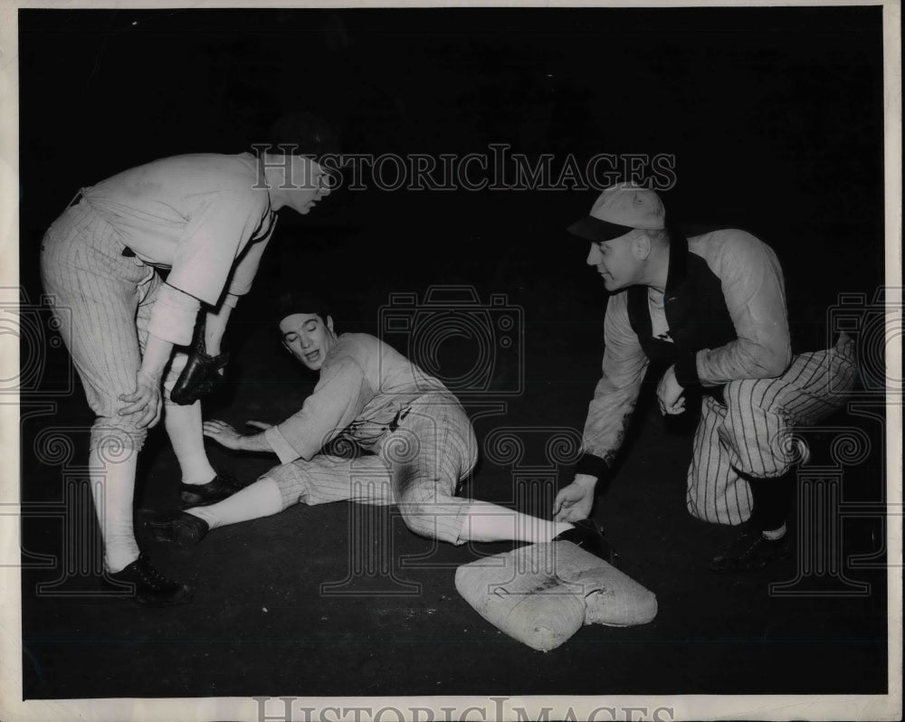 1946 Press Photo Michigan State College Baseball aquad Kobs, Danny Urbanik - Historic Images
