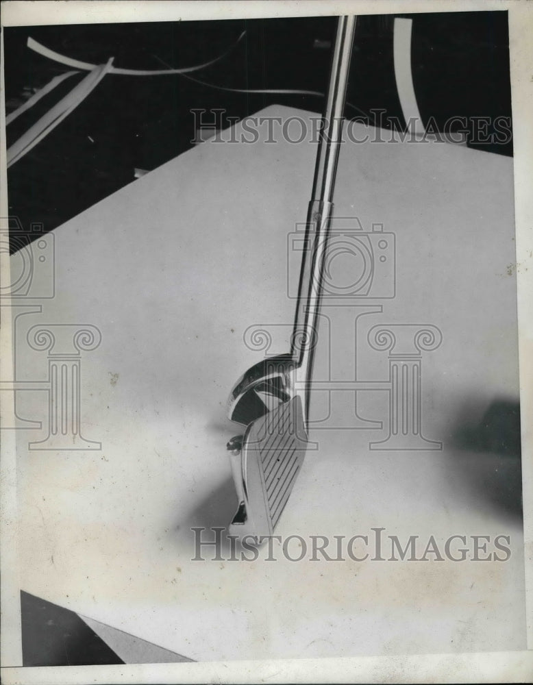 1940 Press Photo Golf Club Putter - Historic Images