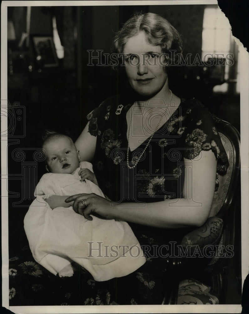 1930 Press Photo Secretary of War Patrick Hurley&#39;s wife &amp; their baby Mary-Historic Images