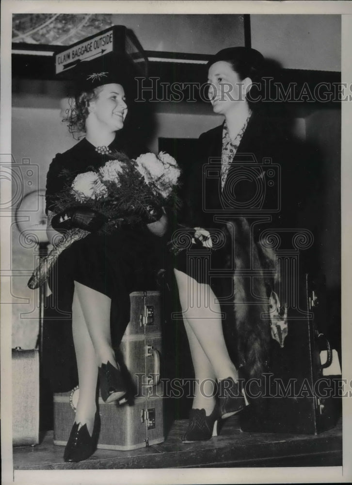 1936 "Intl Radio Queen" Blanch Hemeon, Mari Lucy Caron "Miss Canada" - Historic Images
