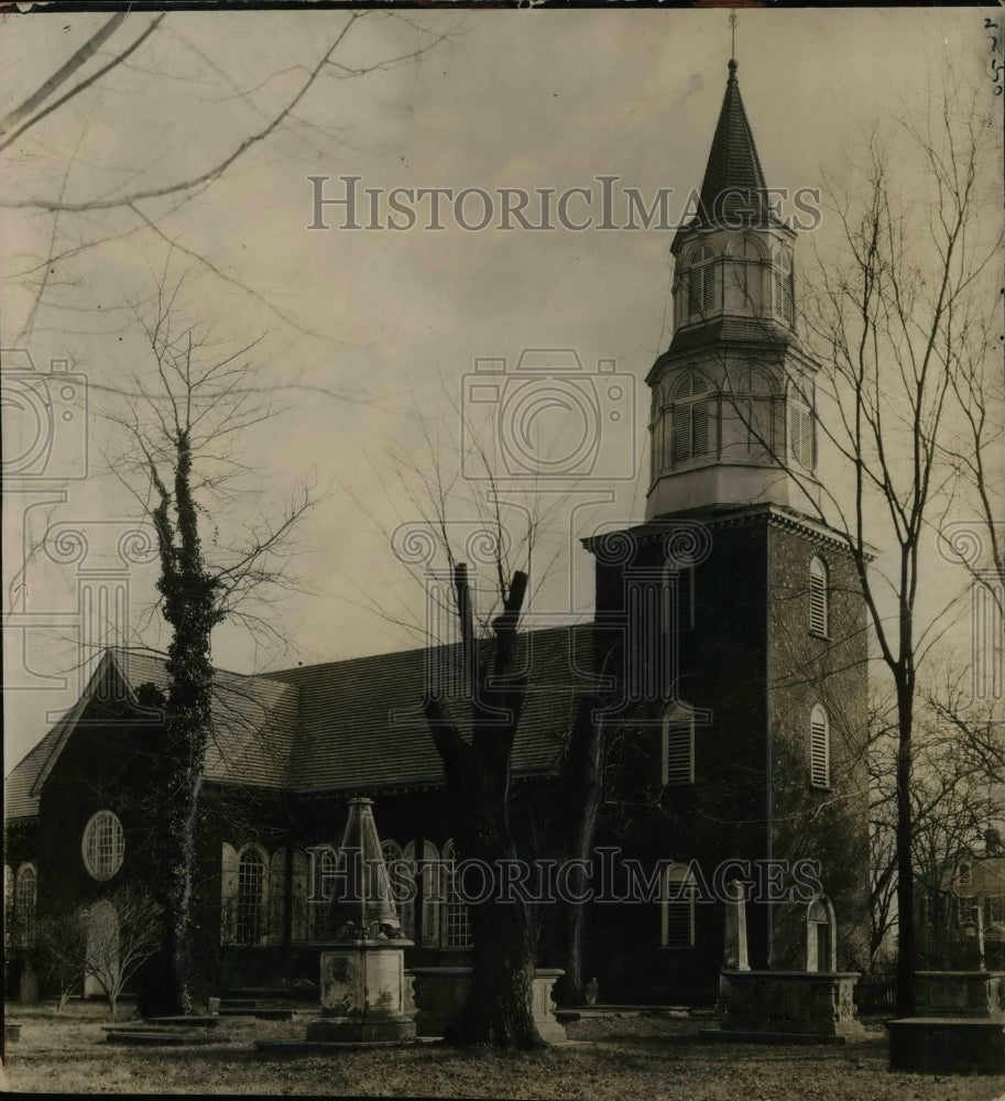 1926 Old church of colonial governors at zWilliamsburg - Historic Images