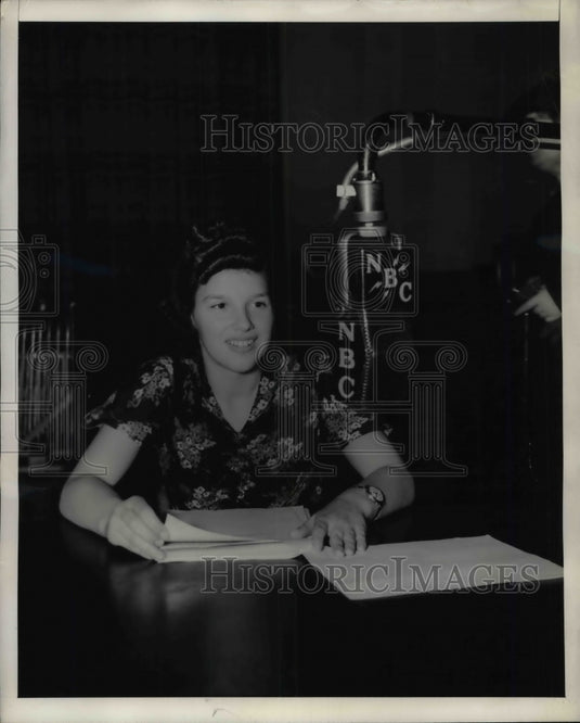 1938 Press Photo Alice Hooper from Winchester, N.H. on NBC radio-Historic Images